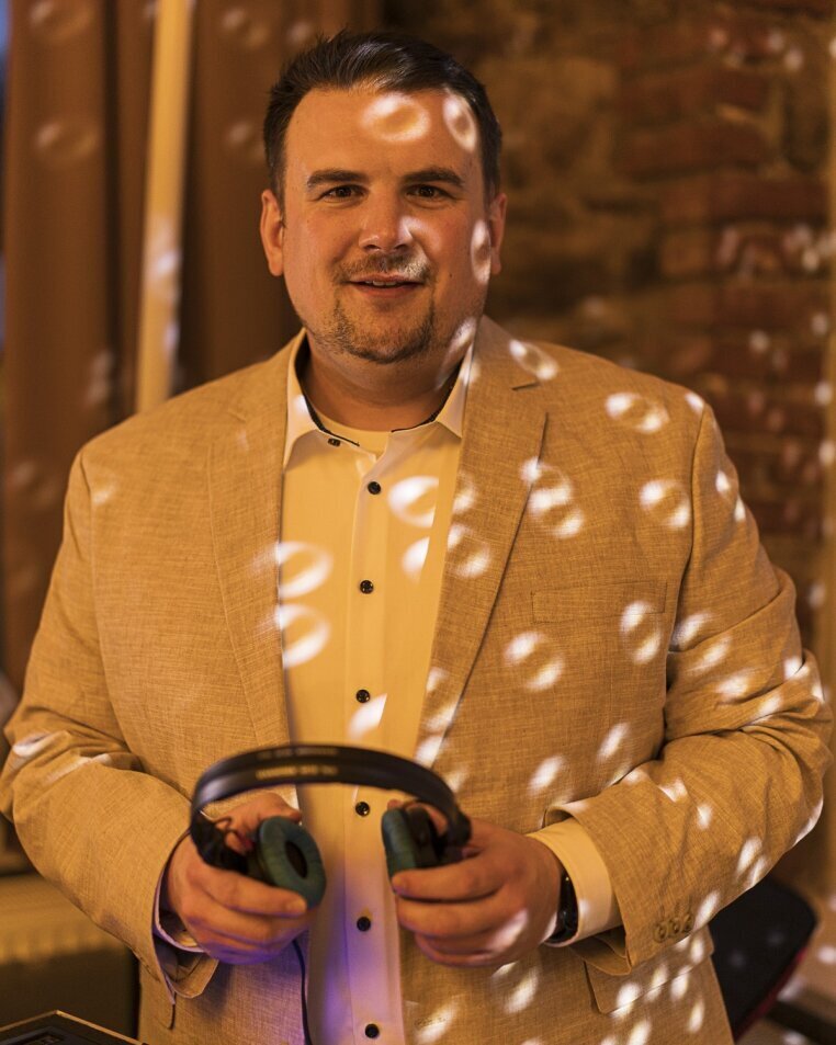 Freie_Trauung_Musik_Deutsch_Empfehlung_DJ_und_Traurednerin_1