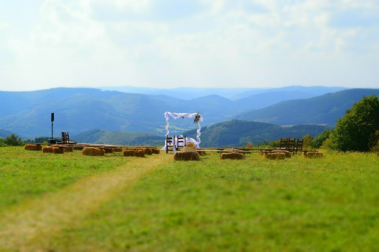 Freie Trauung mit DJ Tobi Schagen im Sauerland.